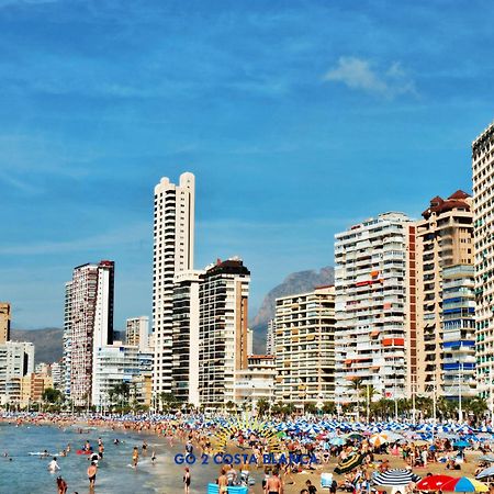 Suite On The Beach بينايدورم المظهر الخارجي الصورة