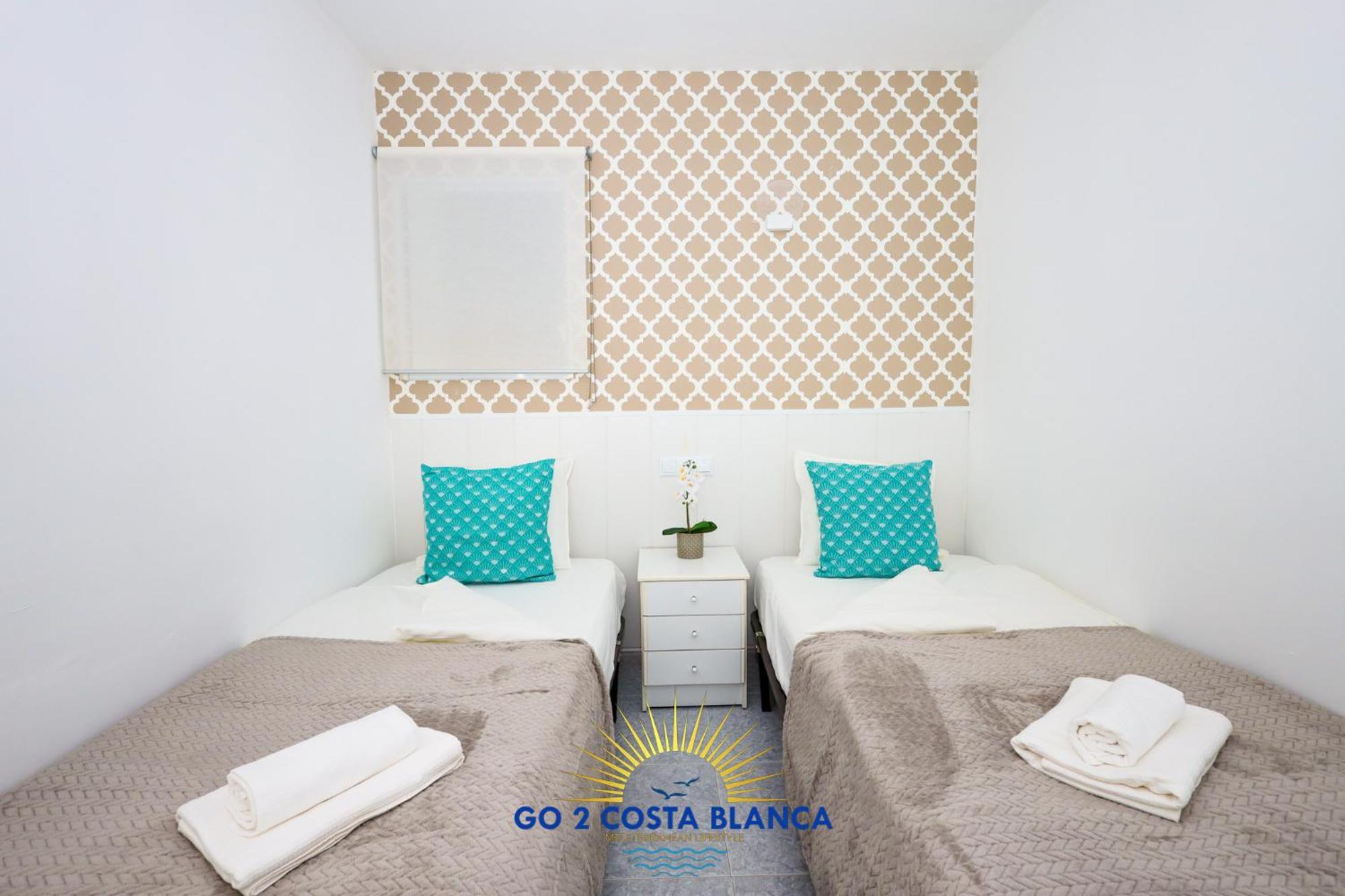 Suite On The Beach بينايدورم المظهر الخارجي الصورة