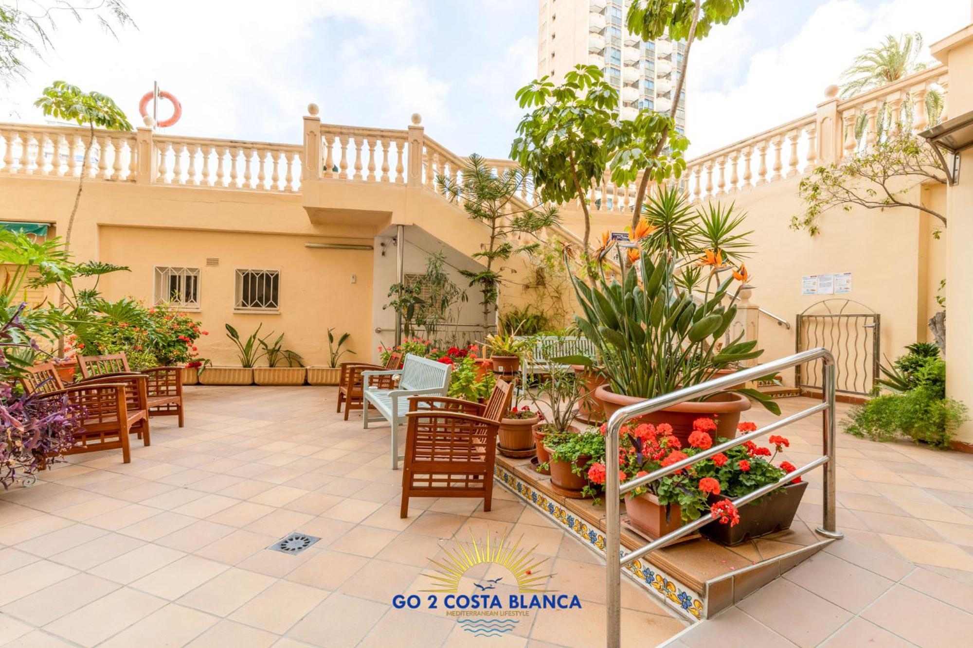 Suite On The Beach بينايدورم المظهر الخارجي الصورة