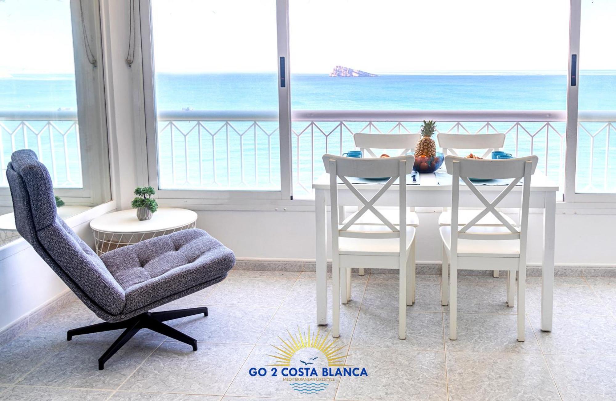 Suite On The Beach بينايدورم المظهر الخارجي الصورة